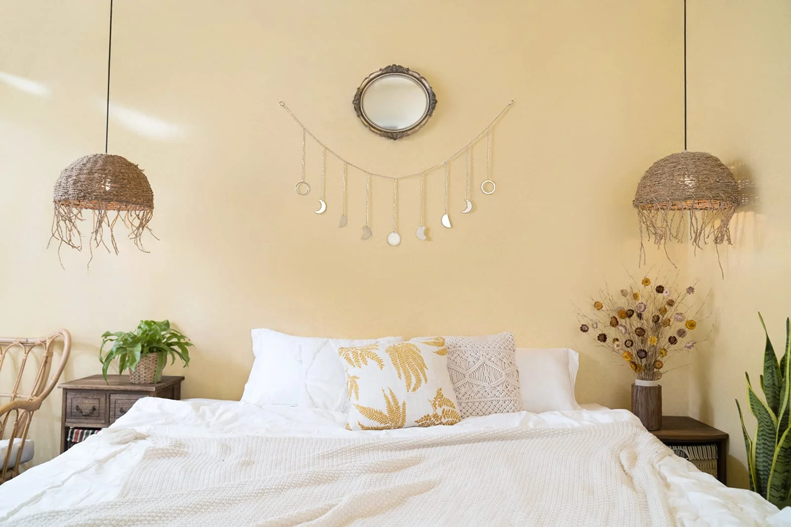 Macrame wall hangings, photo lines, mirrors and centerpieces